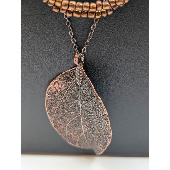 Seven Piece Copper Lot Four Necklaces & Three Bracelets - Picture 5 of 10